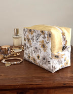 Box Pouch Blanco flores