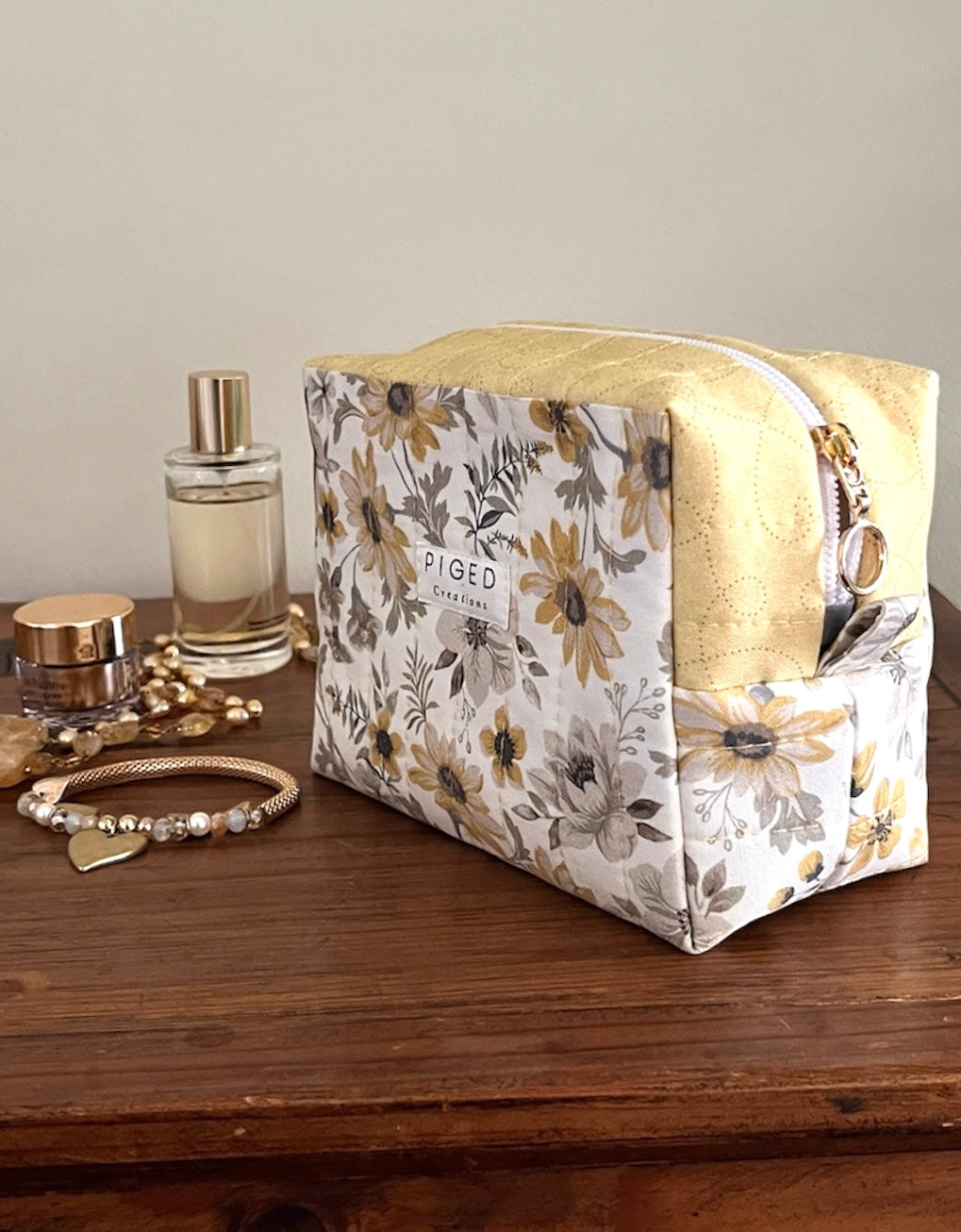 Box Pouch Blanco flores