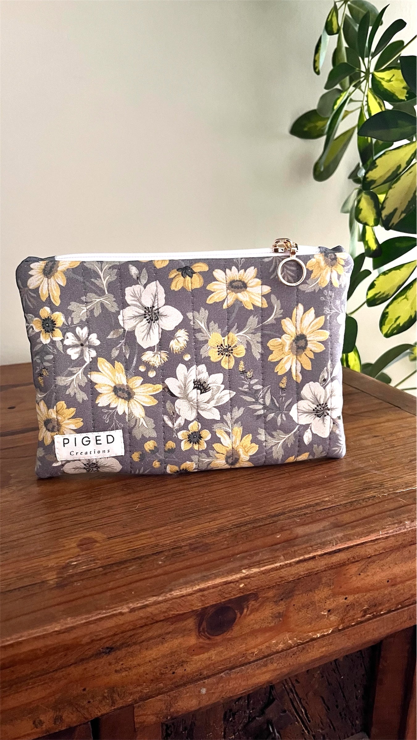Zipper Pouch gris flores
