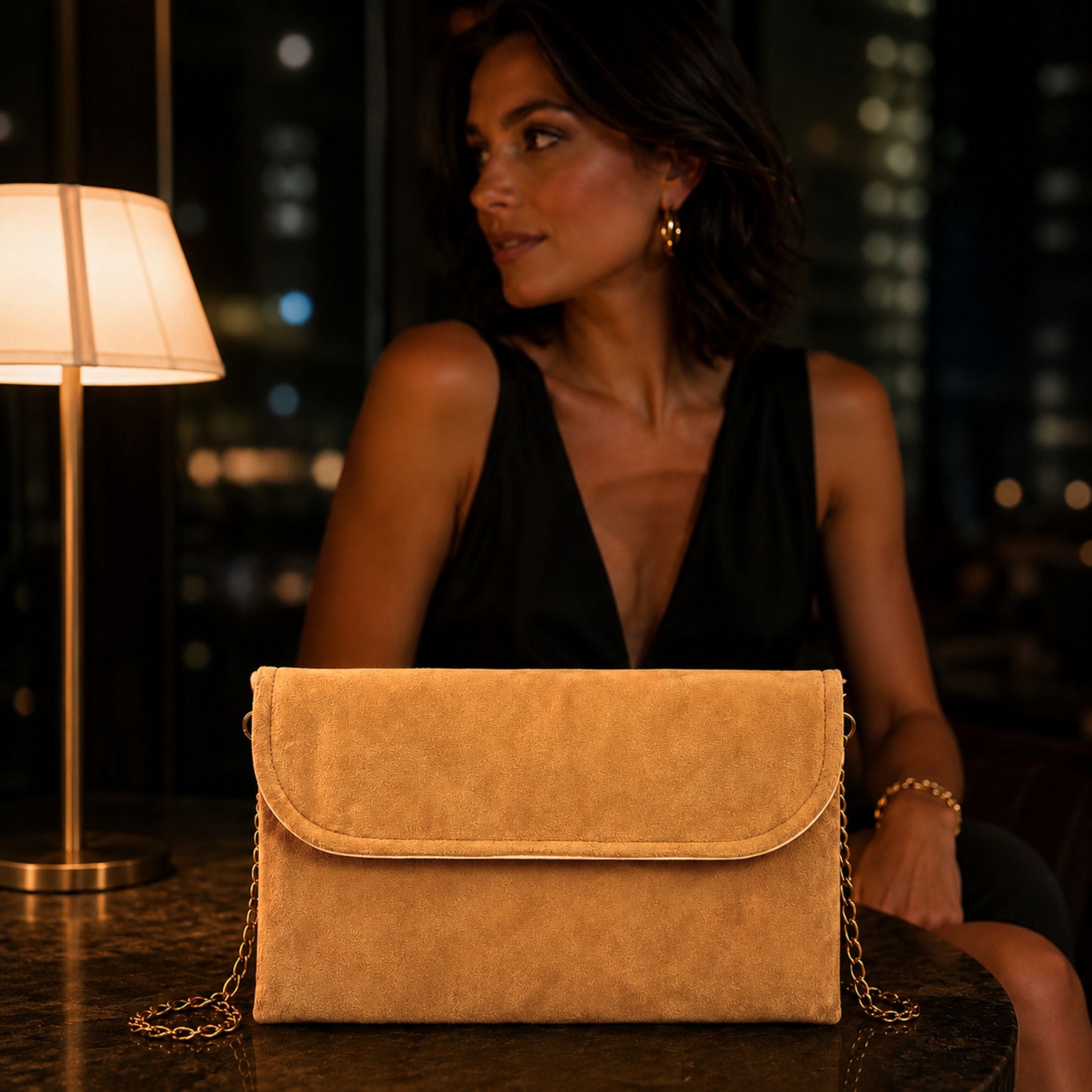 Cartera Pochette Dorada