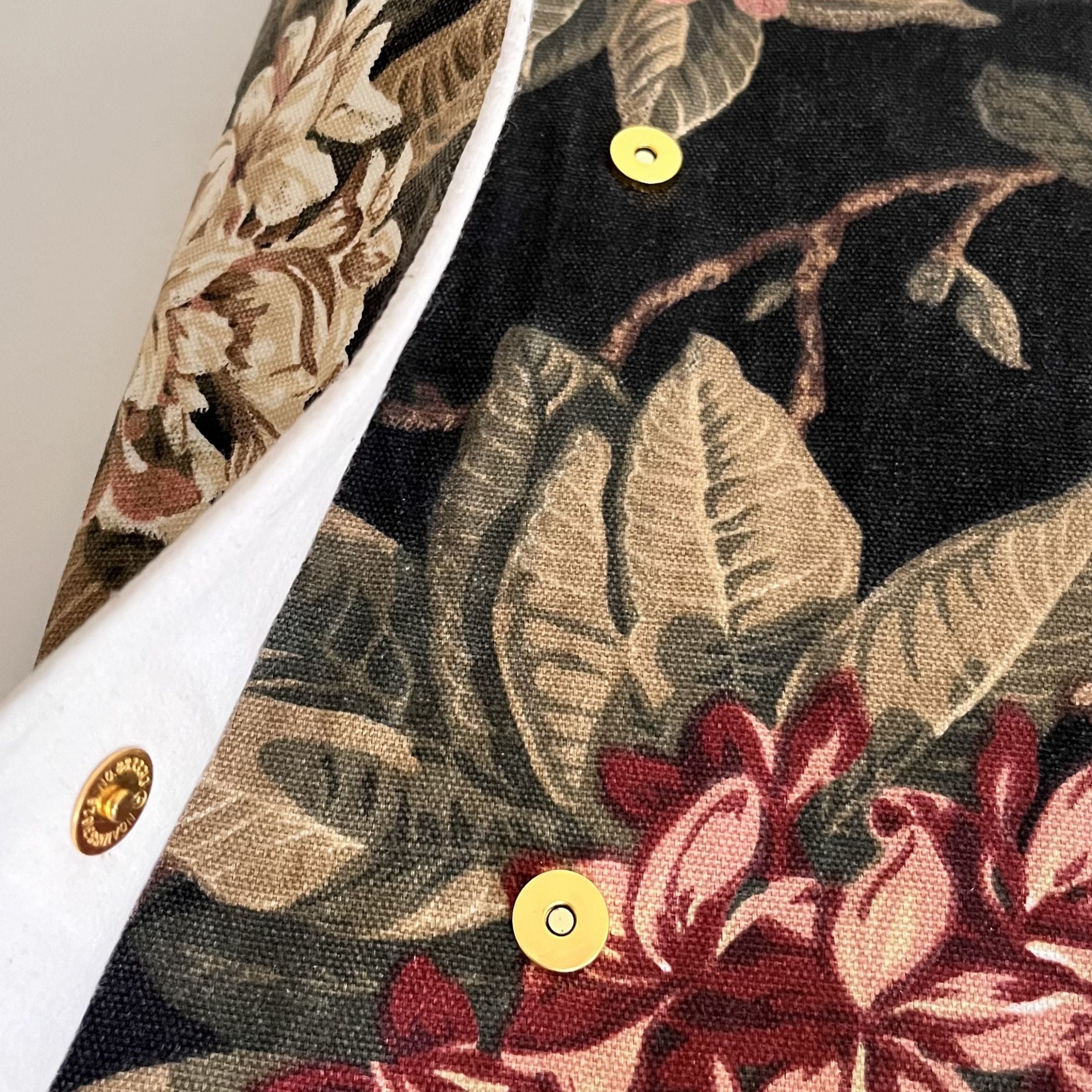Cartera Pochette Negra floral